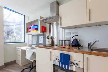 1 bed studio, St Peters Road, City Centre, Bournemouth, BH12NT - Image 10